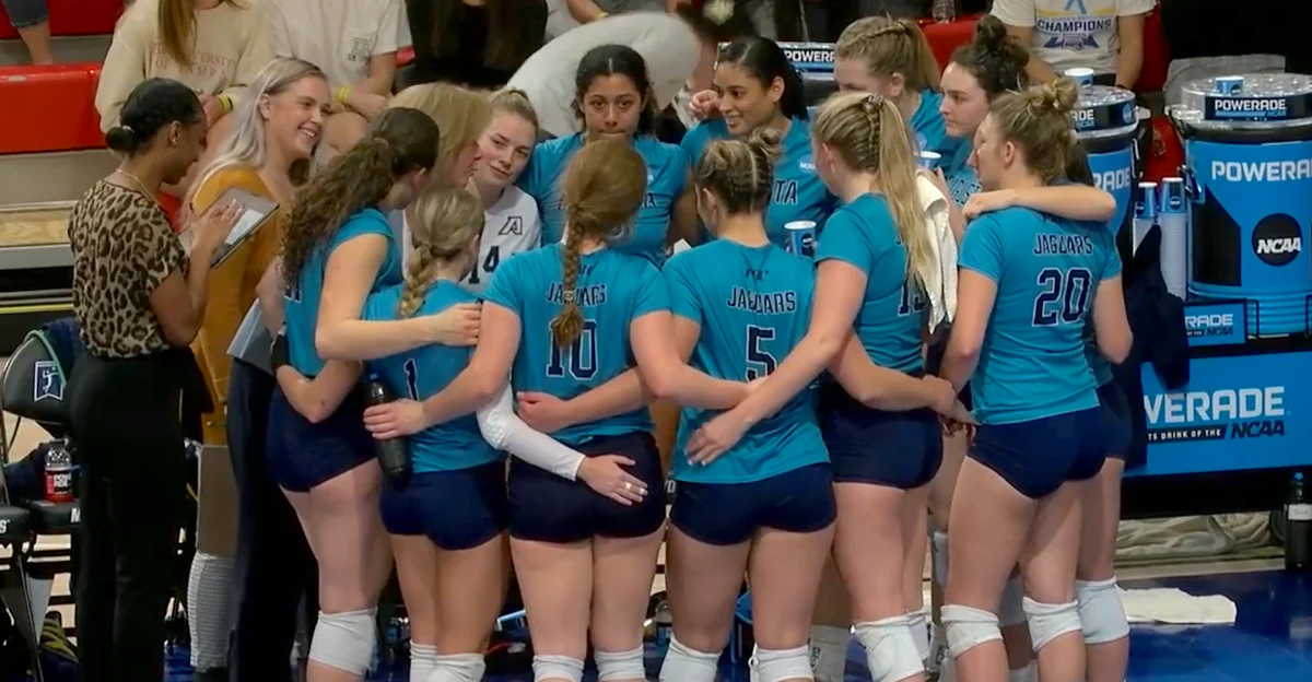 Top-seeded Tampa ends AU volleyball's historic run on Spartans' home floor