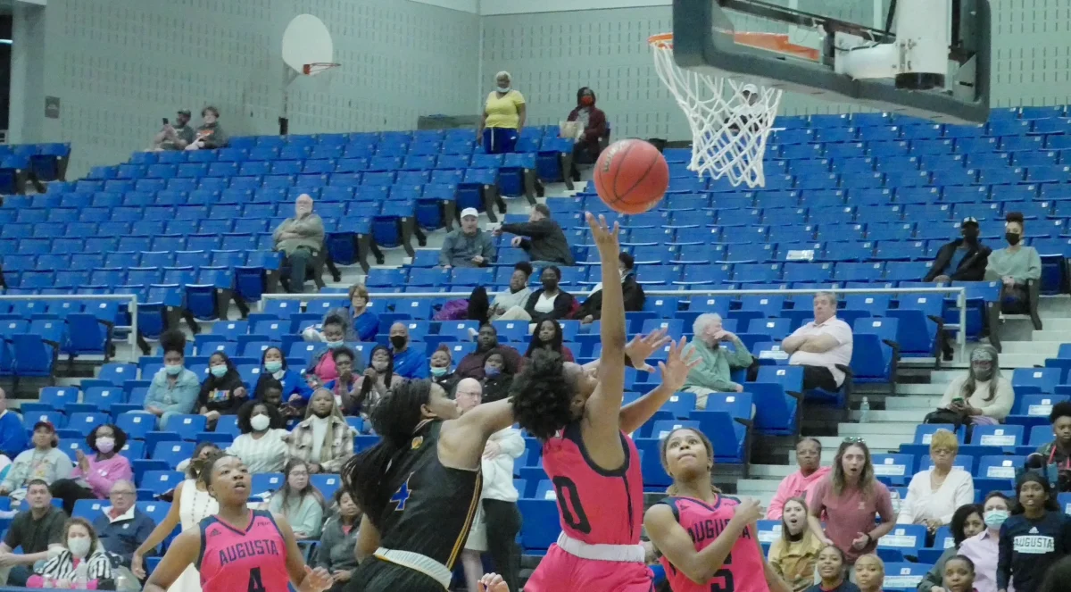 AU women fall to No. 6 Lander 74-65, extend losing streak to four