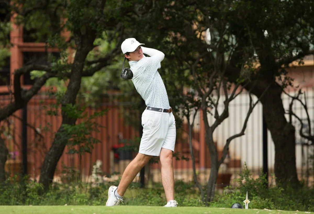AU men’s golf&nbsp;finishes seventh in Marquette tourney, to play in N.C. next