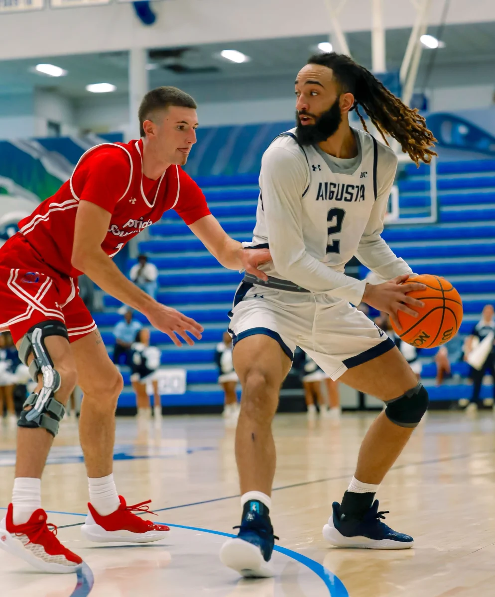 Jaguars edge Emmanuel University on the road to win fifth straight&nbsp;