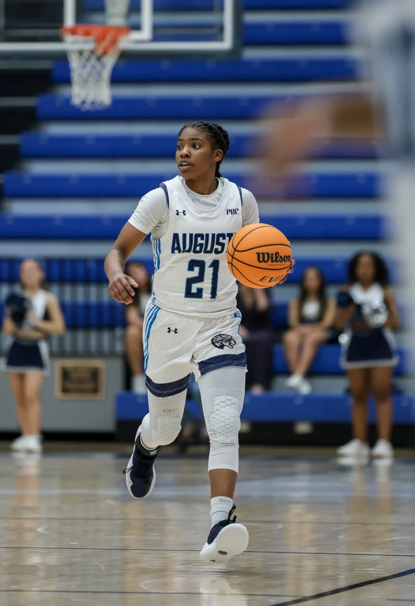 Autrey leads AU women to victory at N. Georgia; Jag men also win