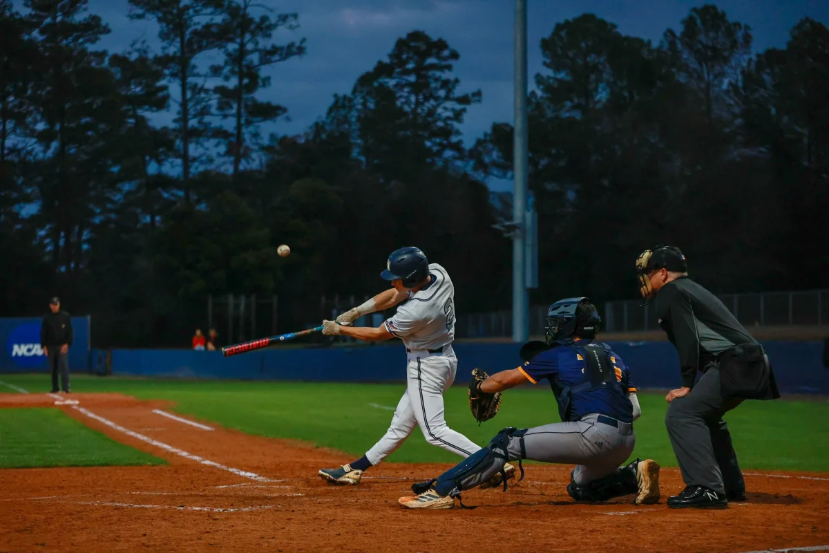 Moon's four RBIs not enough as GSW takes series opener; Jags win second game