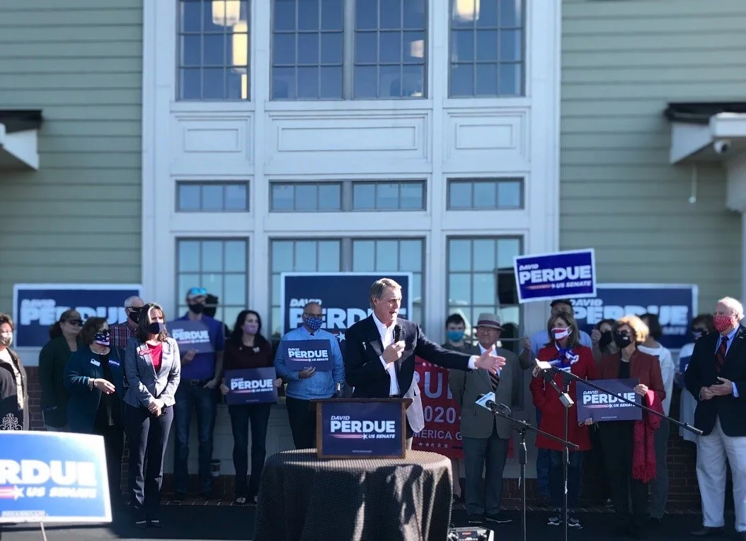   David Perdue speaks to crowd of supporters at event Augusta on Nov. 2, 2020. (photo by Rakiyah Lenon)  