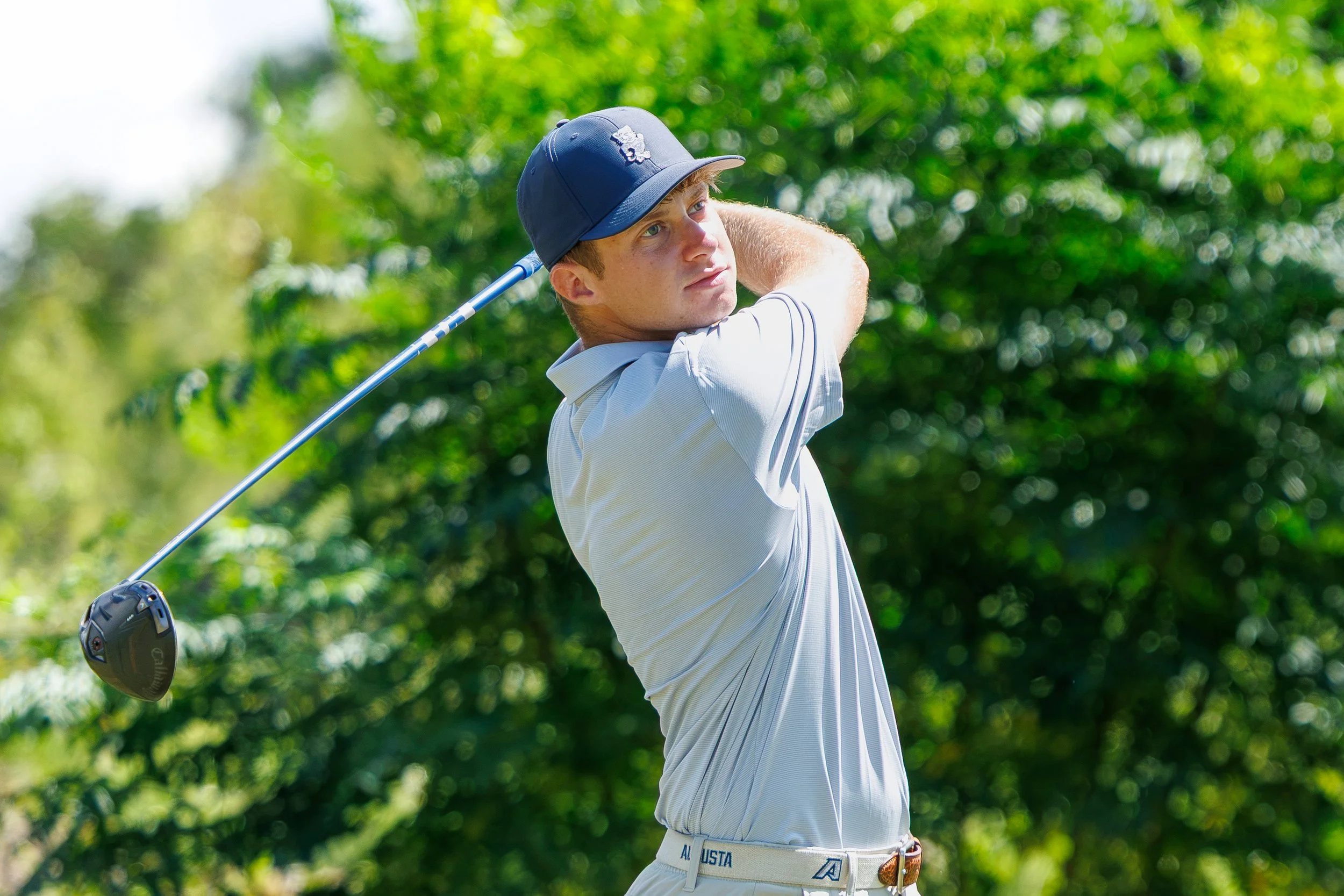  Chapman Barnett finished tied for 48th place at 3 over par in the Bearcat Invitational in Cincinnati, Ohio. At the top of the page, Pieter Rossouw Jr. led AU by finishing 14th at 1 under par. The Jaguars finished fifth, 12 shots behind winner Liberty University from Virginia. (photos by Paula Toole/AU Athletics) 