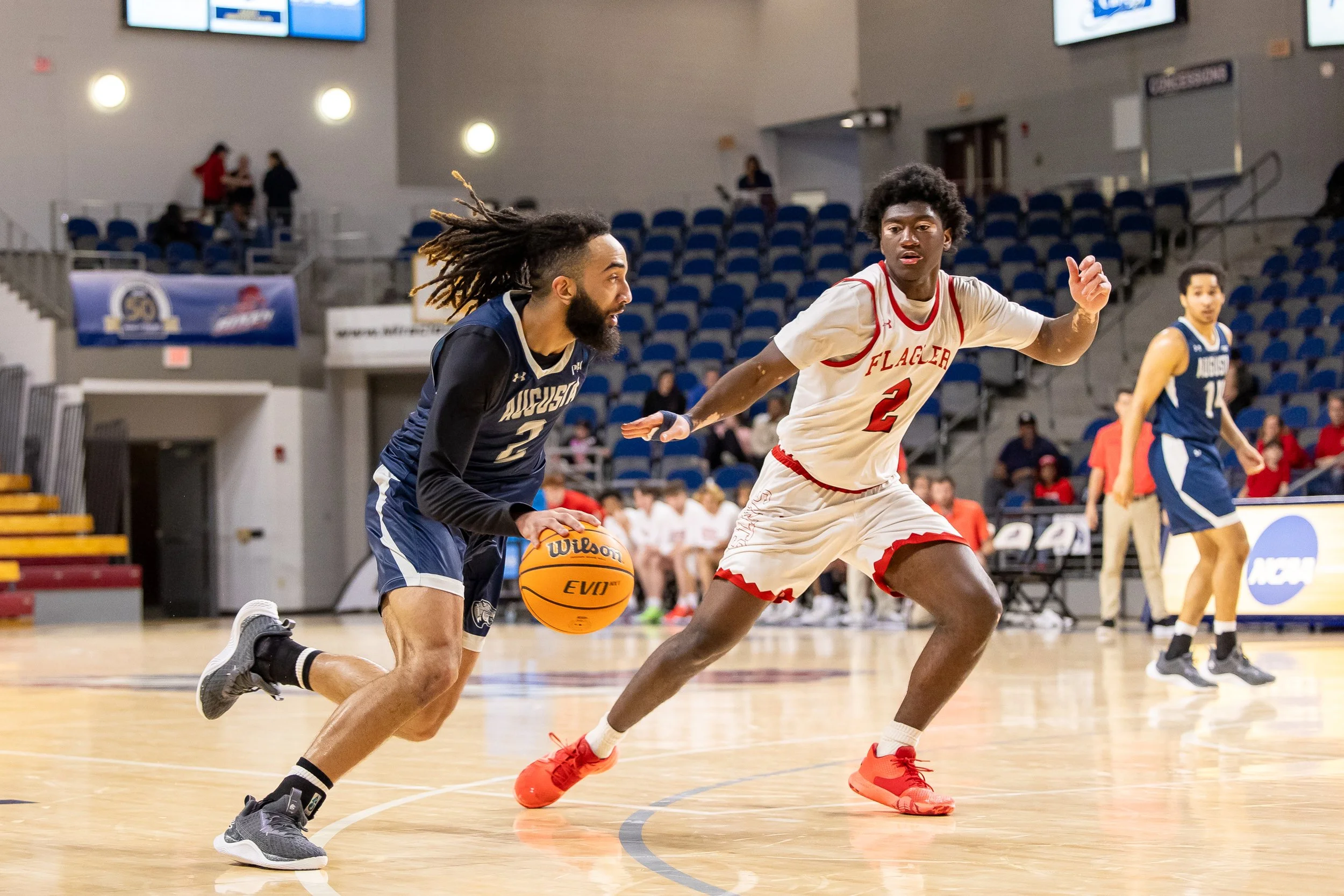  AU’s Demitri Gardner closed (2) out an all-conference campaign with a team-high 19 points in the Peach Belt Conference Tournament quarterfinal loss to Flagler. At the top of the page, David Viti (7) flushes a dunk; Viti scored 15 points in his AU finale. (photos by Paule Toole, AU Athletics) 