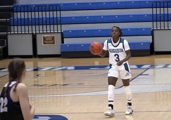  Kiera Howard (3) led AU with 11 points and nine rebounds in the conference win over Young Harris. (photo by Carlos Rodriguez) 
