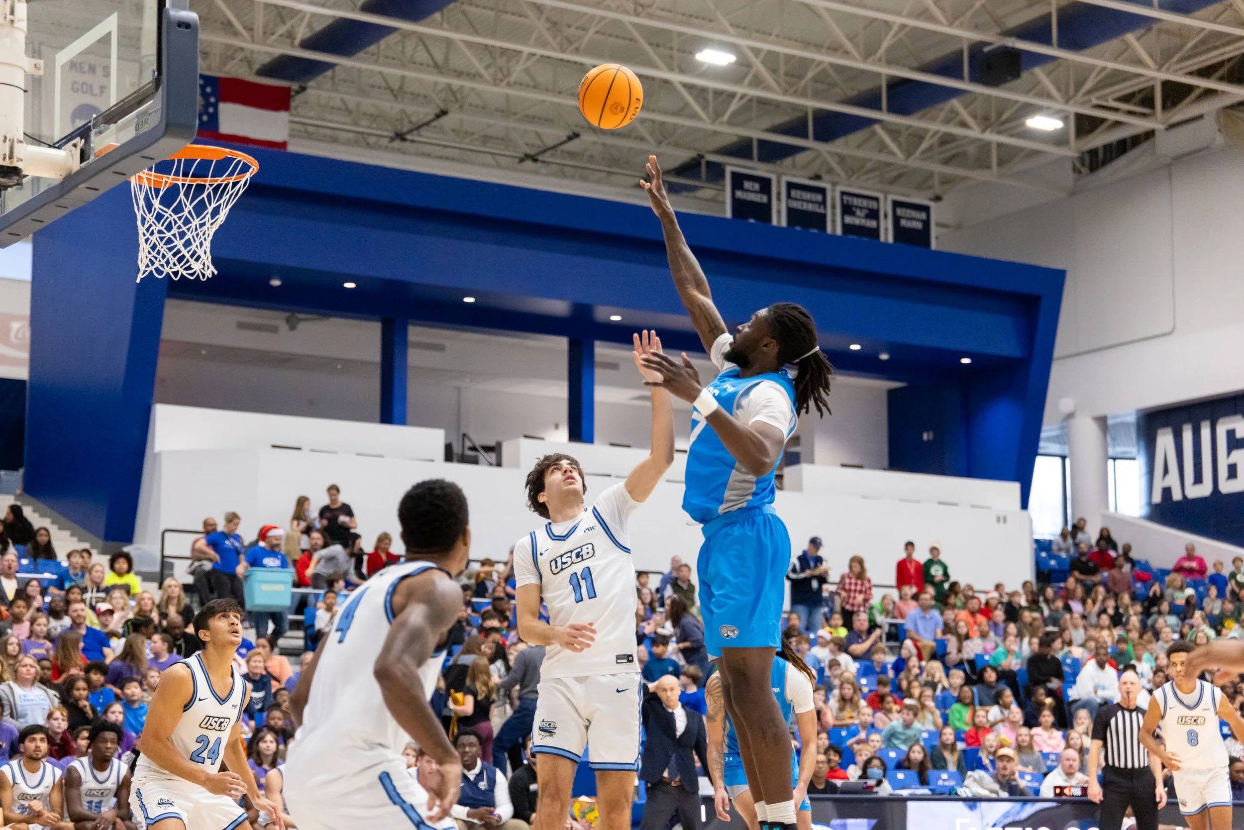  Center Max Amadasun averaged 16.5 points and 10.8 rebounds per game during an all-conference senior season. He now takes his post skills to play professionally in Spain. (Bell Ringer file photos) 