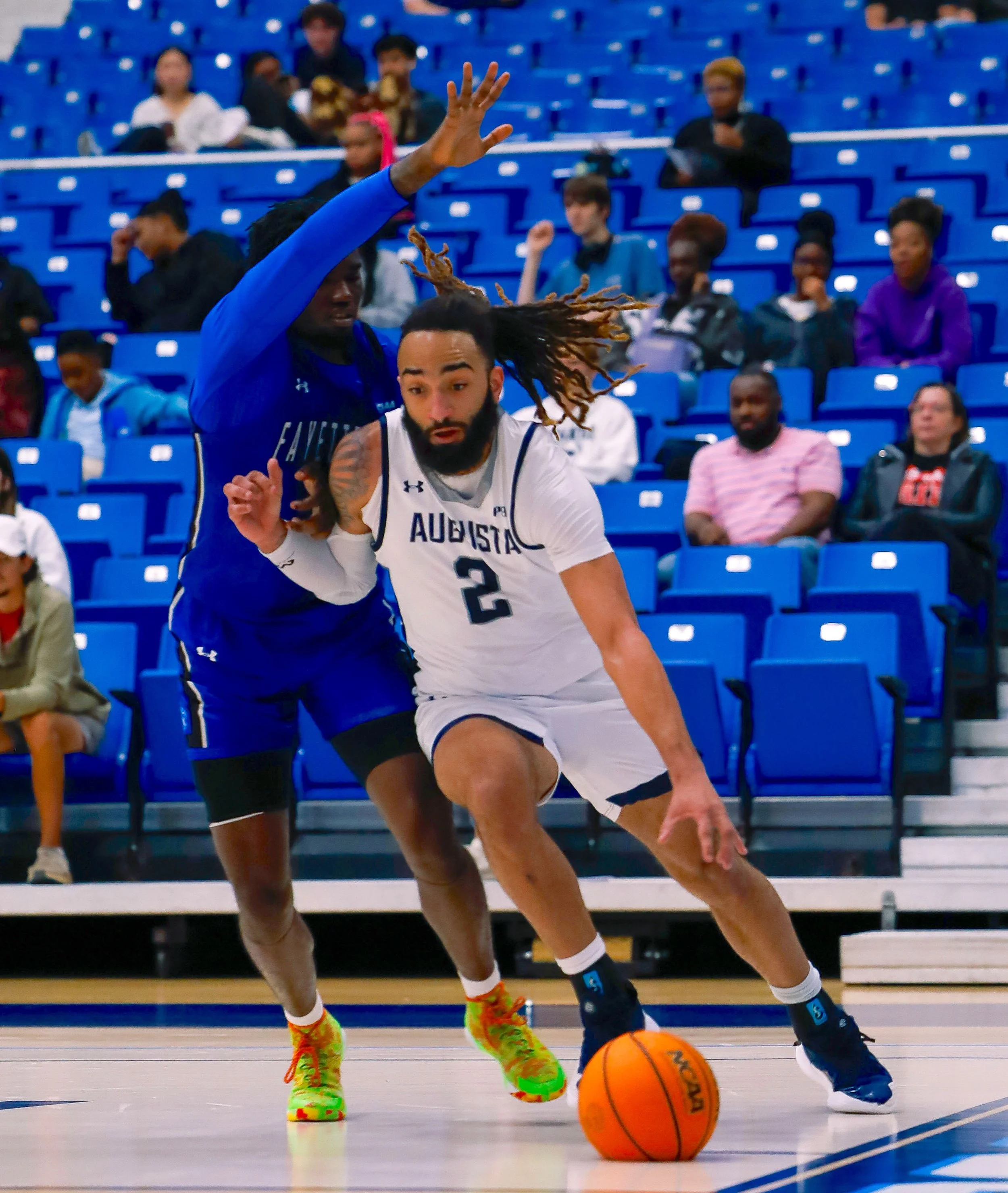  The Jaguars’ Demitri Gardner (2) drives for two of his 21 points in the game against Fayetteville State on Nov. 20 at Christenberry Fieldhouse. (photo by Lydia Williams/the Bell Ringer) 