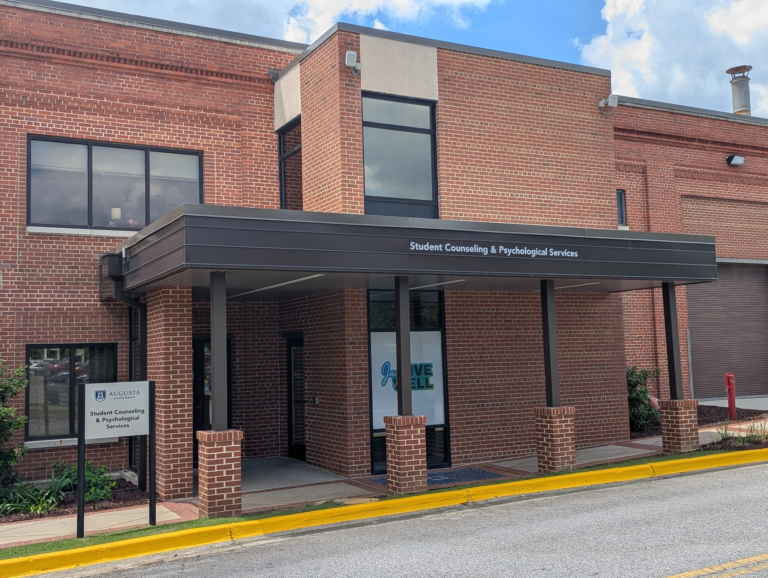  The Student Counseling and Psychological Services Summerville office is located across from the Washington Hall parking lot 108. (photo by CM Wahl) 