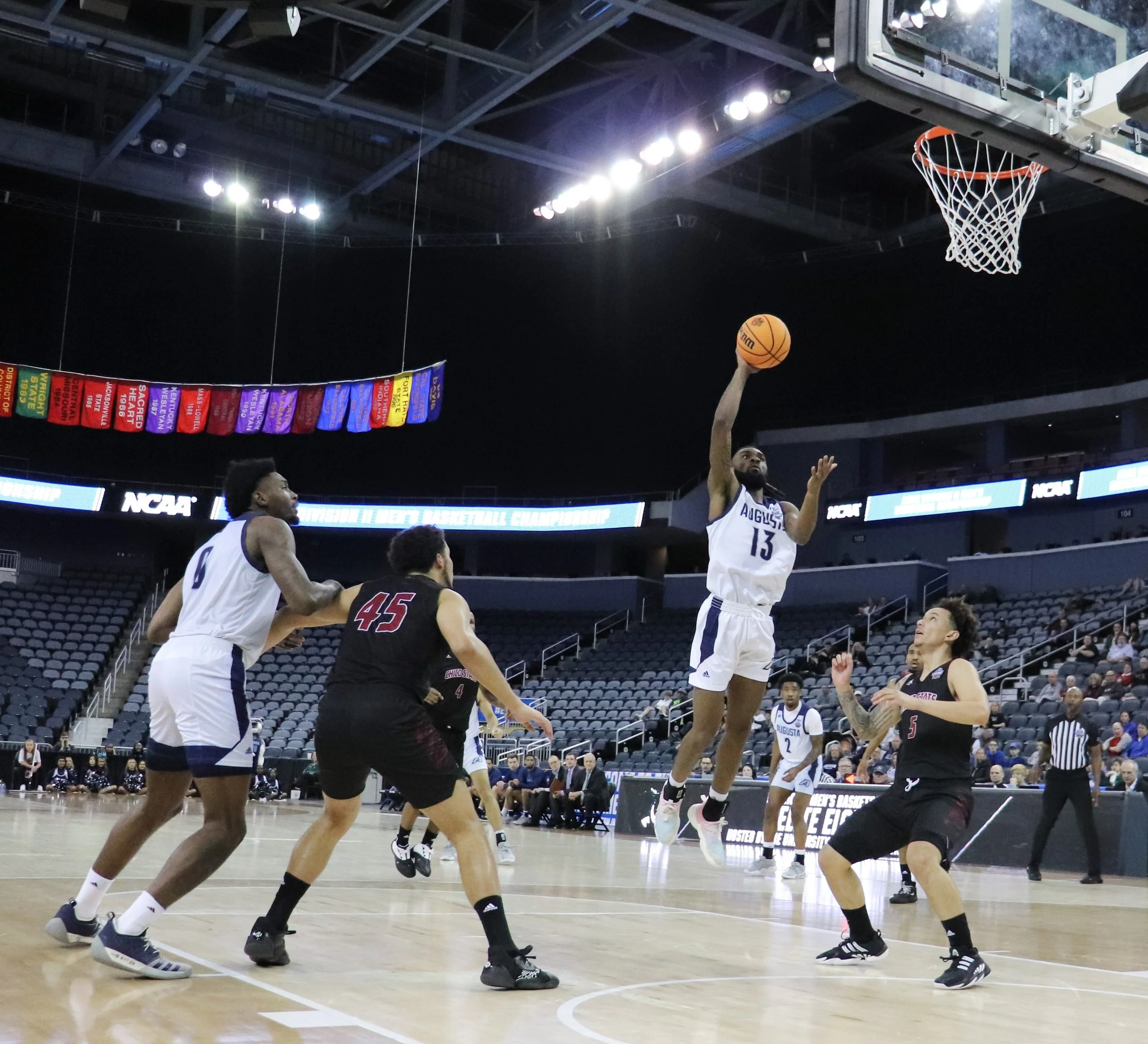  Ja’Queze Kirby goes for the open layup as he finished with 10 points, 8 rebounds and 2 blocks. (photo by Madison Keel) 