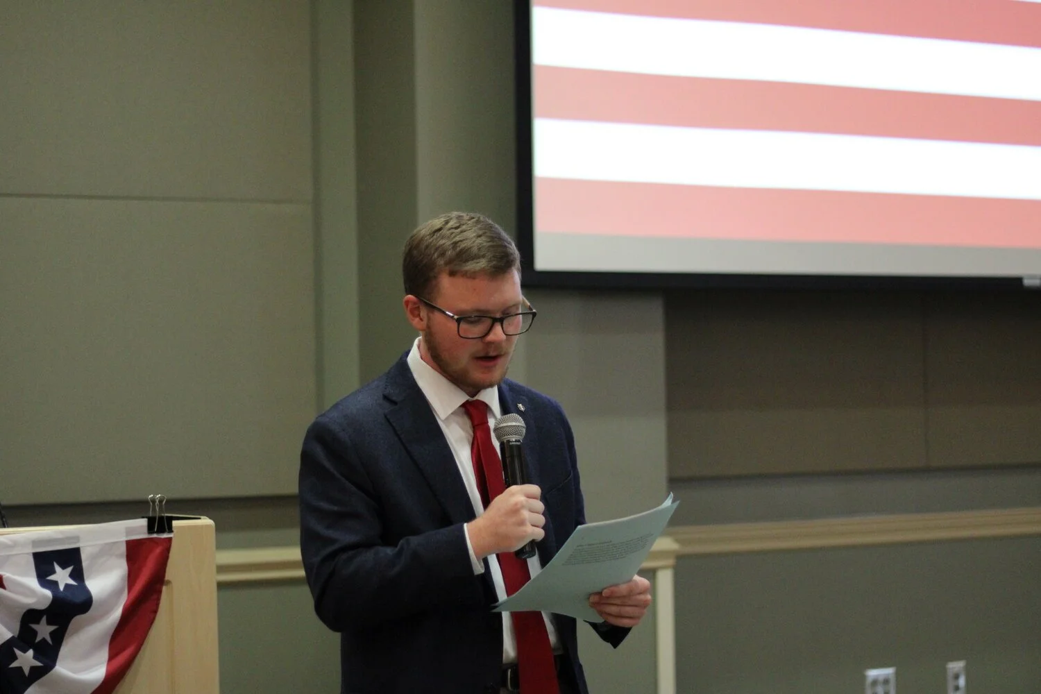  Members of the public participated in a reading of the U.S. Constitution on Summerville Campus Sept. 17, 2021.  (photo by Rakiyah Lenon)  